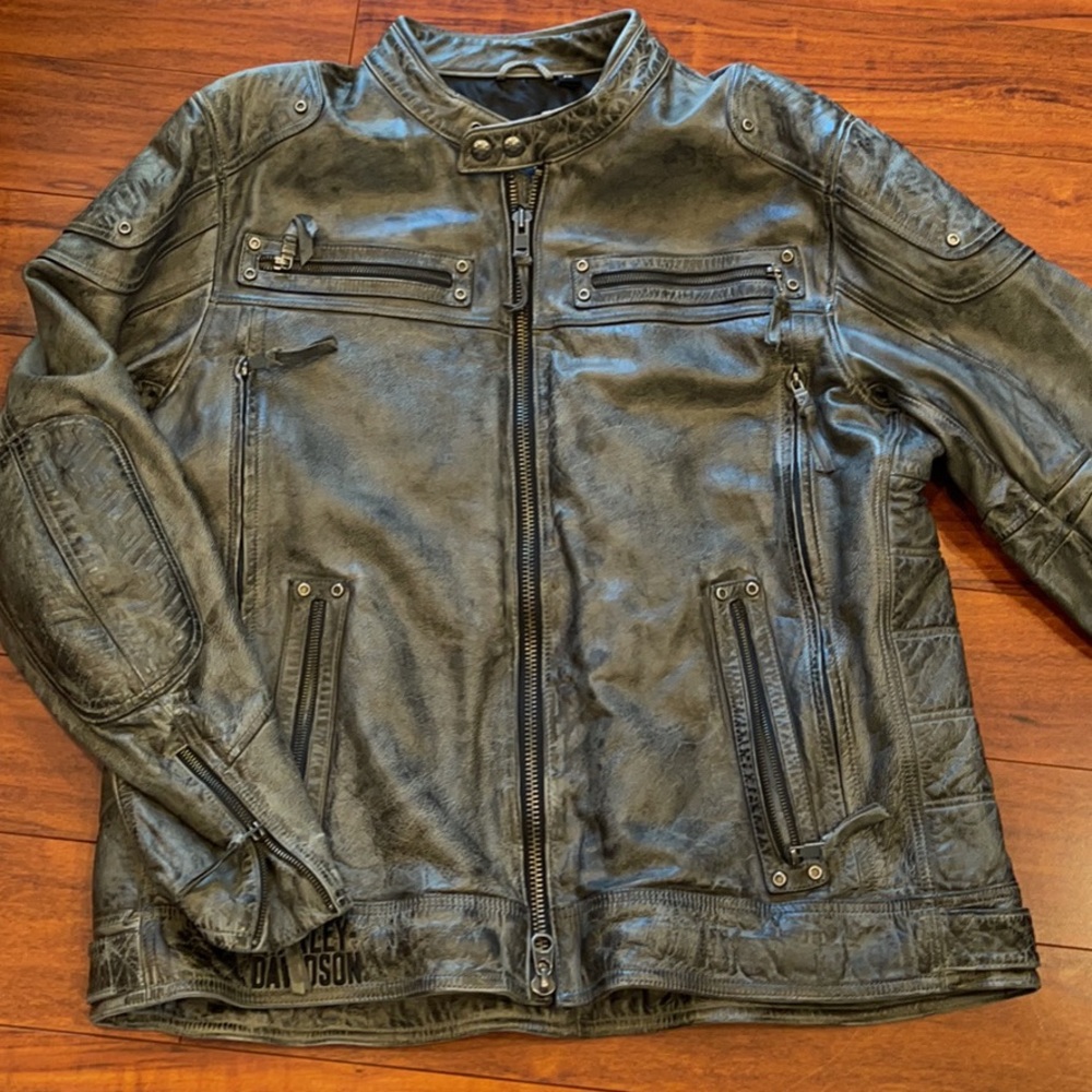 Men’s Harley Davidson leather motorcycle jacket